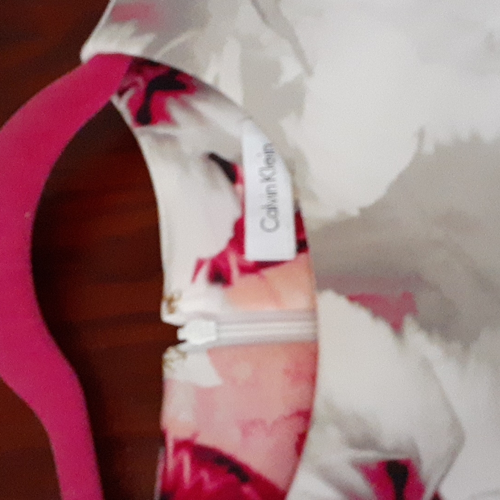 Calvin Klein sz 4 floral short sleeve dress - Picture 2 of 8